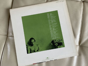 ブライアン・イーノ（Brian Eno）『アナザー・グリーン・ワールド』（Another Green World）：ジャケットの裏面