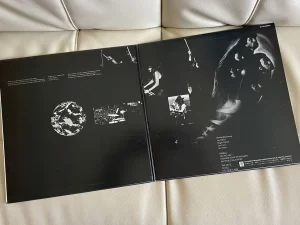 ディープ・パープル(Deep Purple)『ファイアボール』(Fireball):ジャケットの見開き