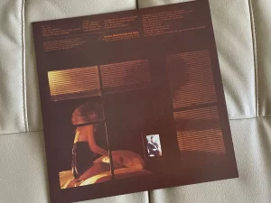 マーク＝アーモンド（Mark-Almond）『アザー・ピープルズ・ルーム』（Other Peoples Rooms）：ジャケットの裏面