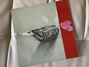 カルメン・マキ&OZ『閉ざされた町』:ジャケットの裏面