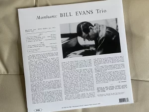ビル・エヴァンス・トリオ(The Bill Evans Trio)『ムーンビームス』(Moon Beams):ジャケットの裏面