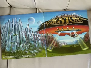 ボストン(BOSTON)『ドント・ルック・バック』(Don't Look Back):ジャケットの表裏